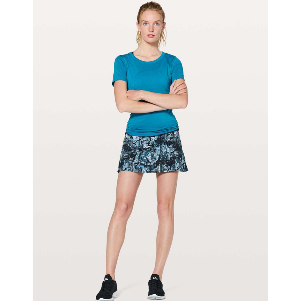Lululemon‎ Play Off The Pleats Skort *13"
Eternal Wave Starlight Black Size 6